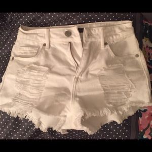 Kendall & Kylie super high rise white shorts